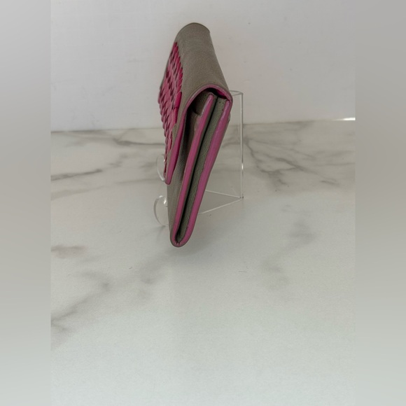 Bottega Veneta Tan and Pink Wallet - Picture 9 of 10